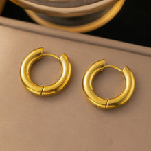Load image into Gallery viewer, Gemma Earrings
