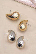 Load image into Gallery viewer, GRACEFUL LIGHTWEIGHT TEARDROP EARRINGS | 80E1961: GOLD
