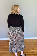 Load image into Gallery viewer, Brooke Midi Skirt
